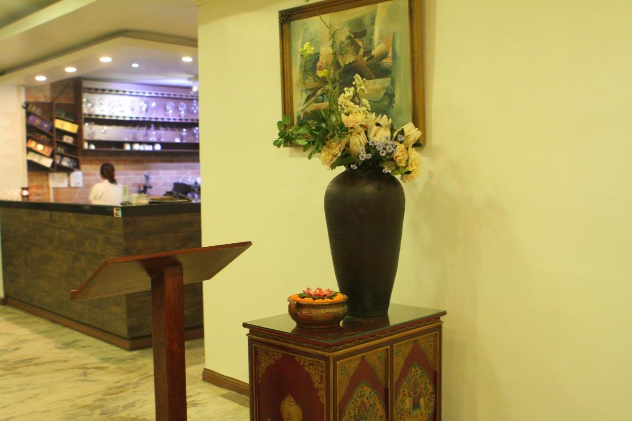 Vannasut Hotel And Spa Kathmandu Exteriör bild