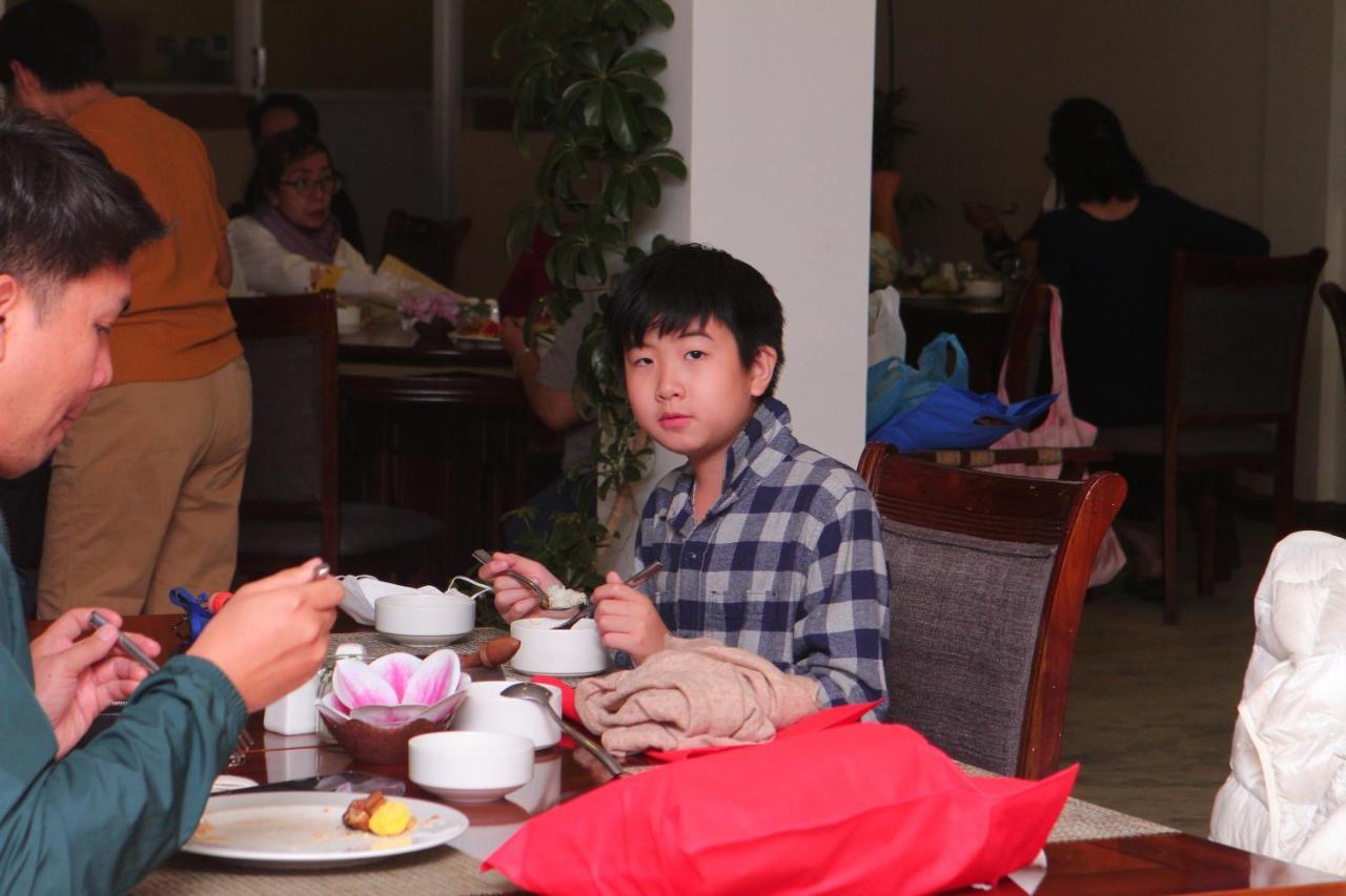 Vannasut Hotel And Spa Kathmandu Exteriör bild