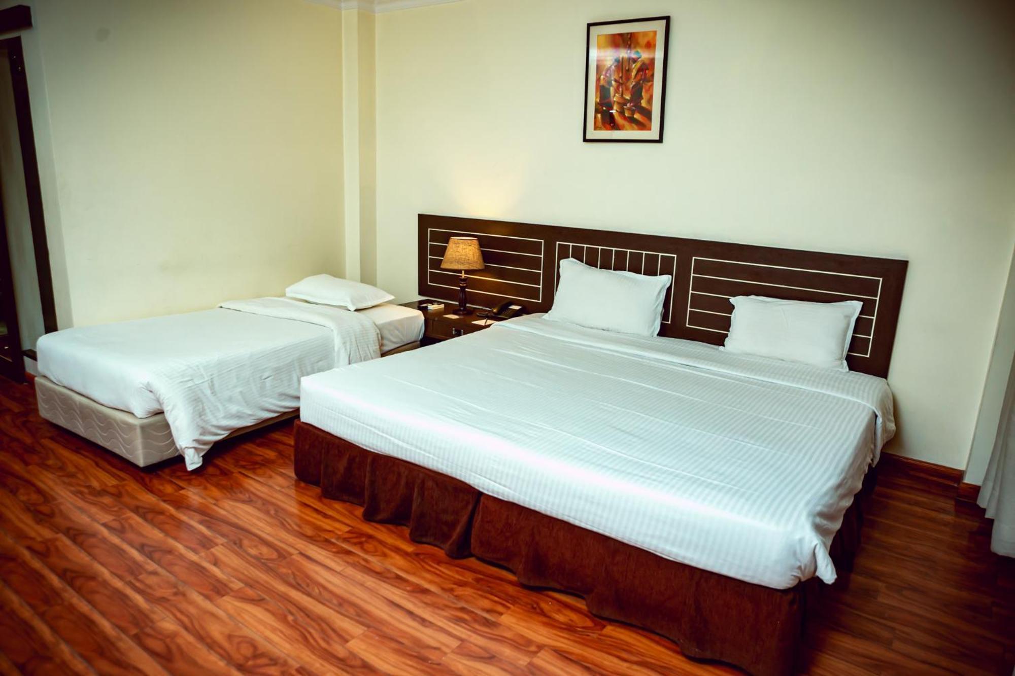Vannasut Hotel And Spa Kathmandu Exteriör bild