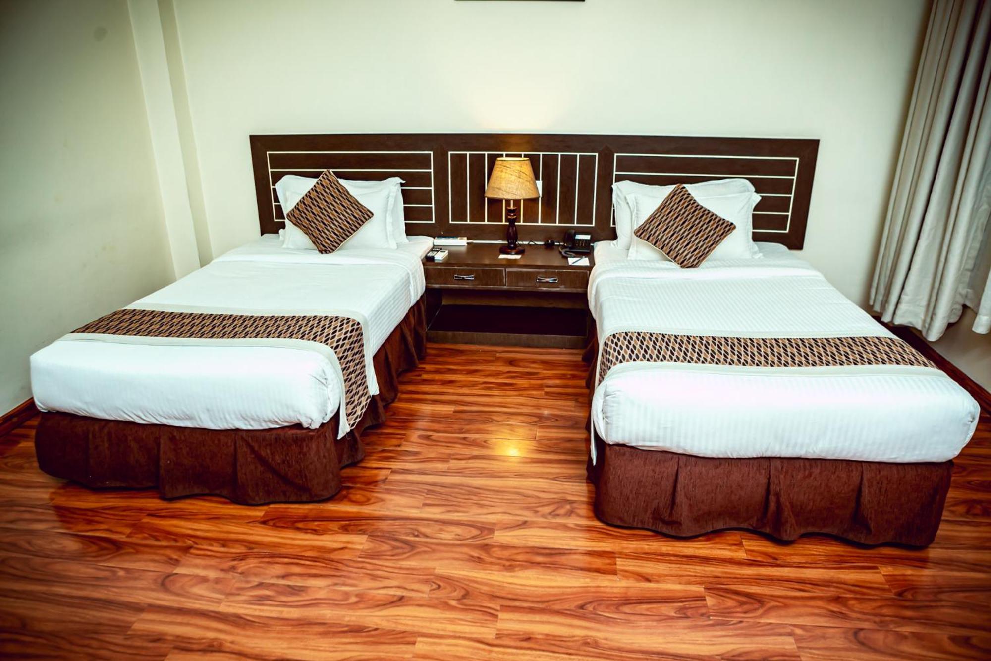 Vannasut Hotel And Spa Kathmandu Exteriör bild