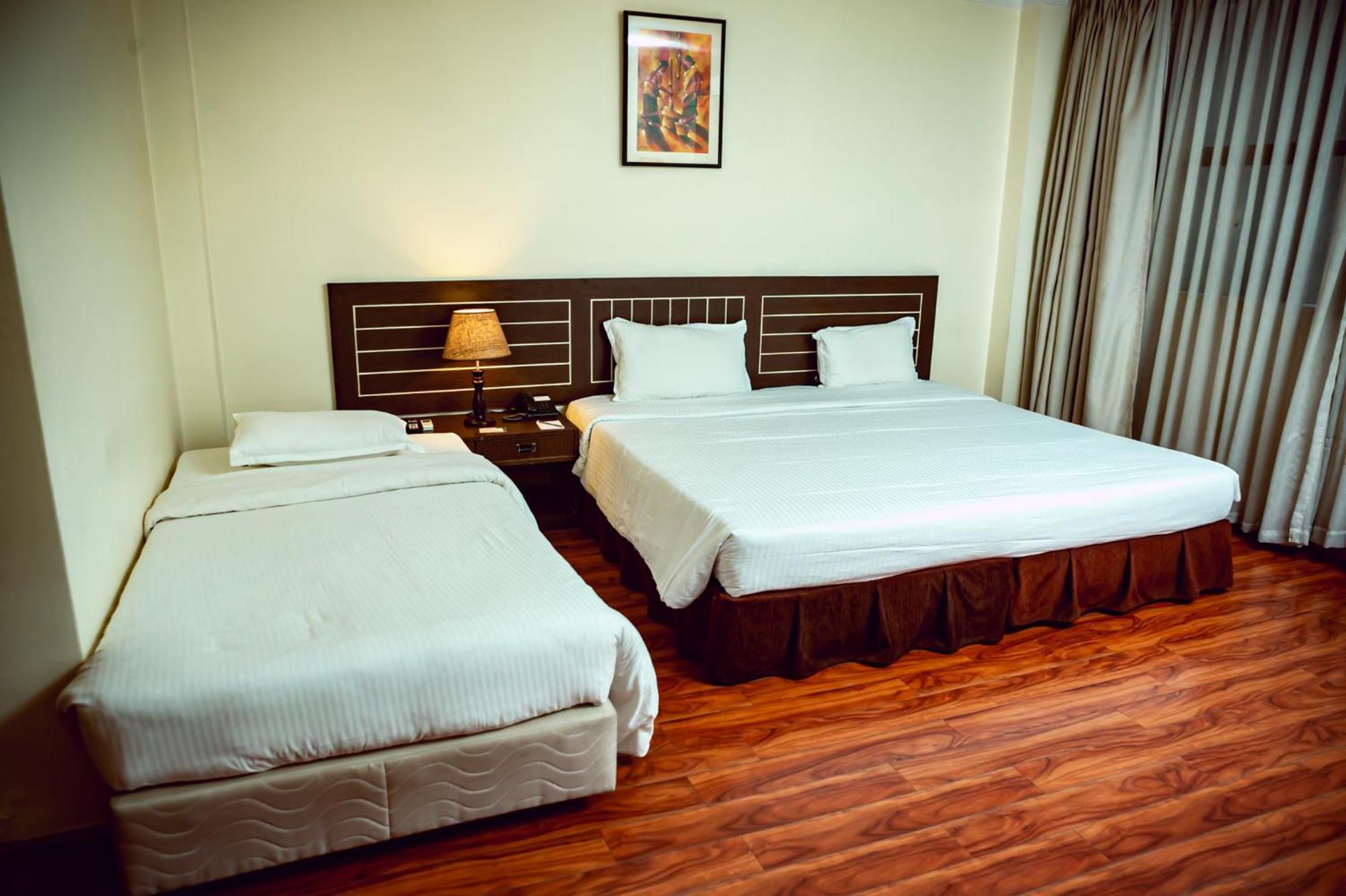 Vannasut Hotel And Spa Kathmandu Exteriör bild